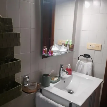 Casa Refugio Entre Pinos Y Romeros